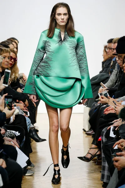 Look 36